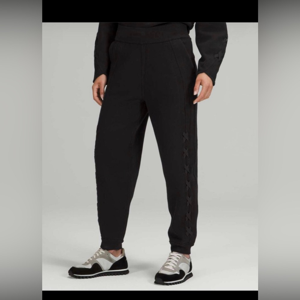Lululemon braided detail high rise jogger